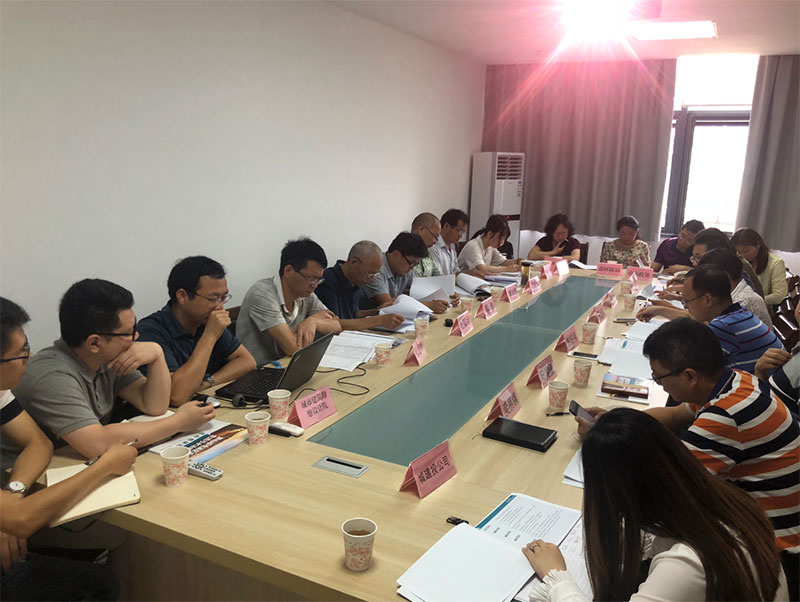 屯溪區(qū)召開《黃山市屯溪區(qū)農(nóng)村污水綜合治理試點(diǎn)村工程項(xiàng)目可行性研究報(bào)告》評審會