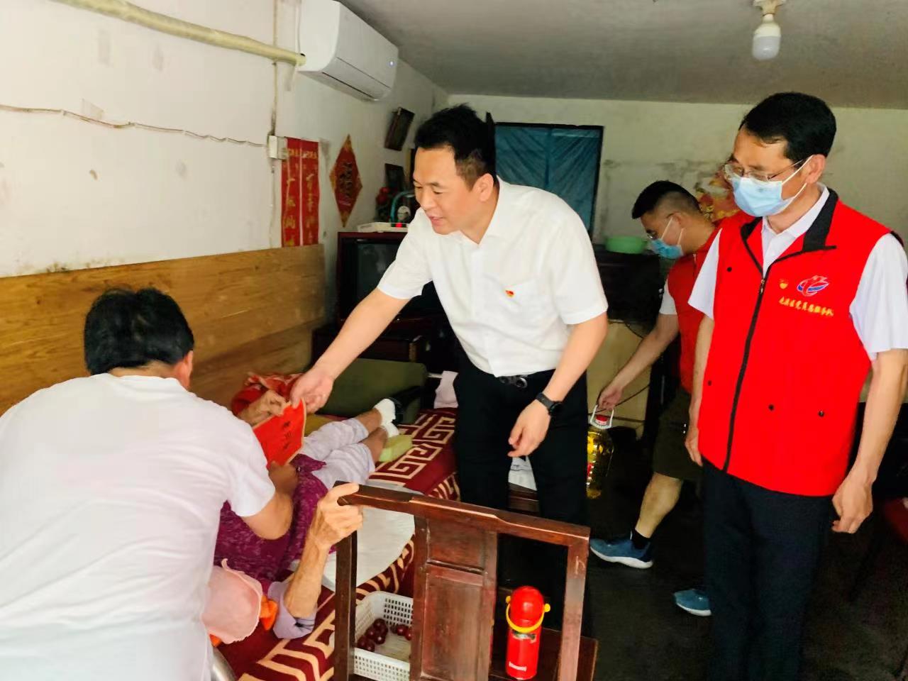 國投大愛 志愿暖心